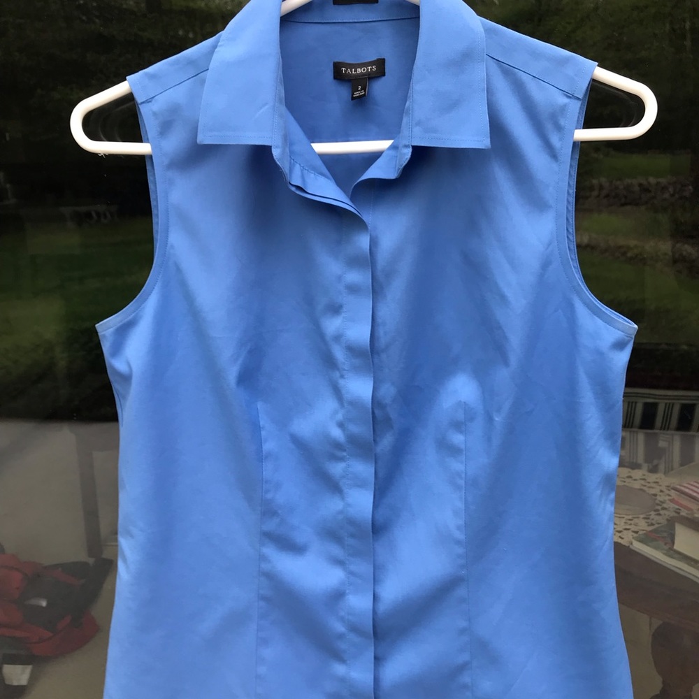 Sleeveless shirt